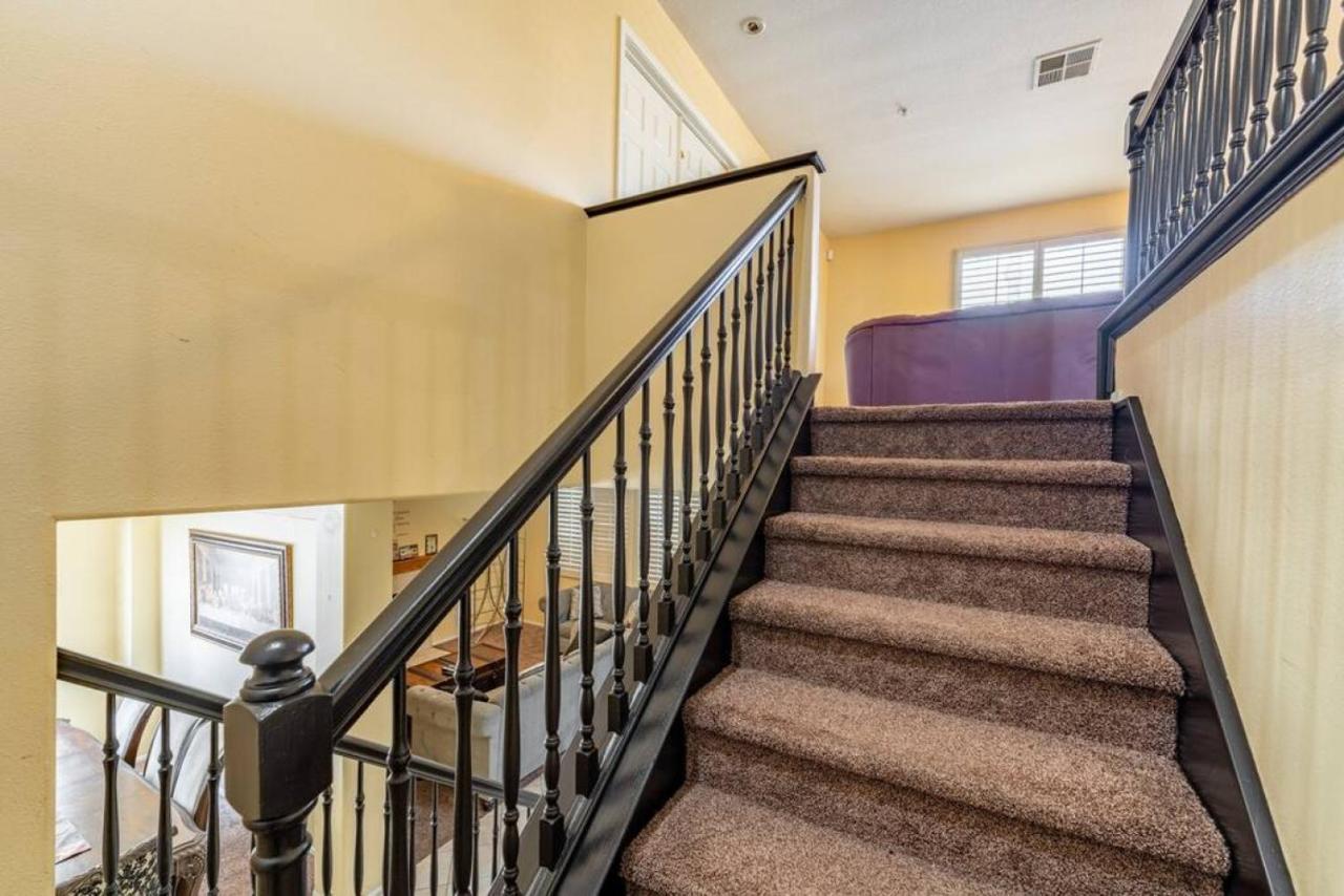 Family-Friendly 4Br Home - Spacious - Great Location Fontana Kültér fotó
