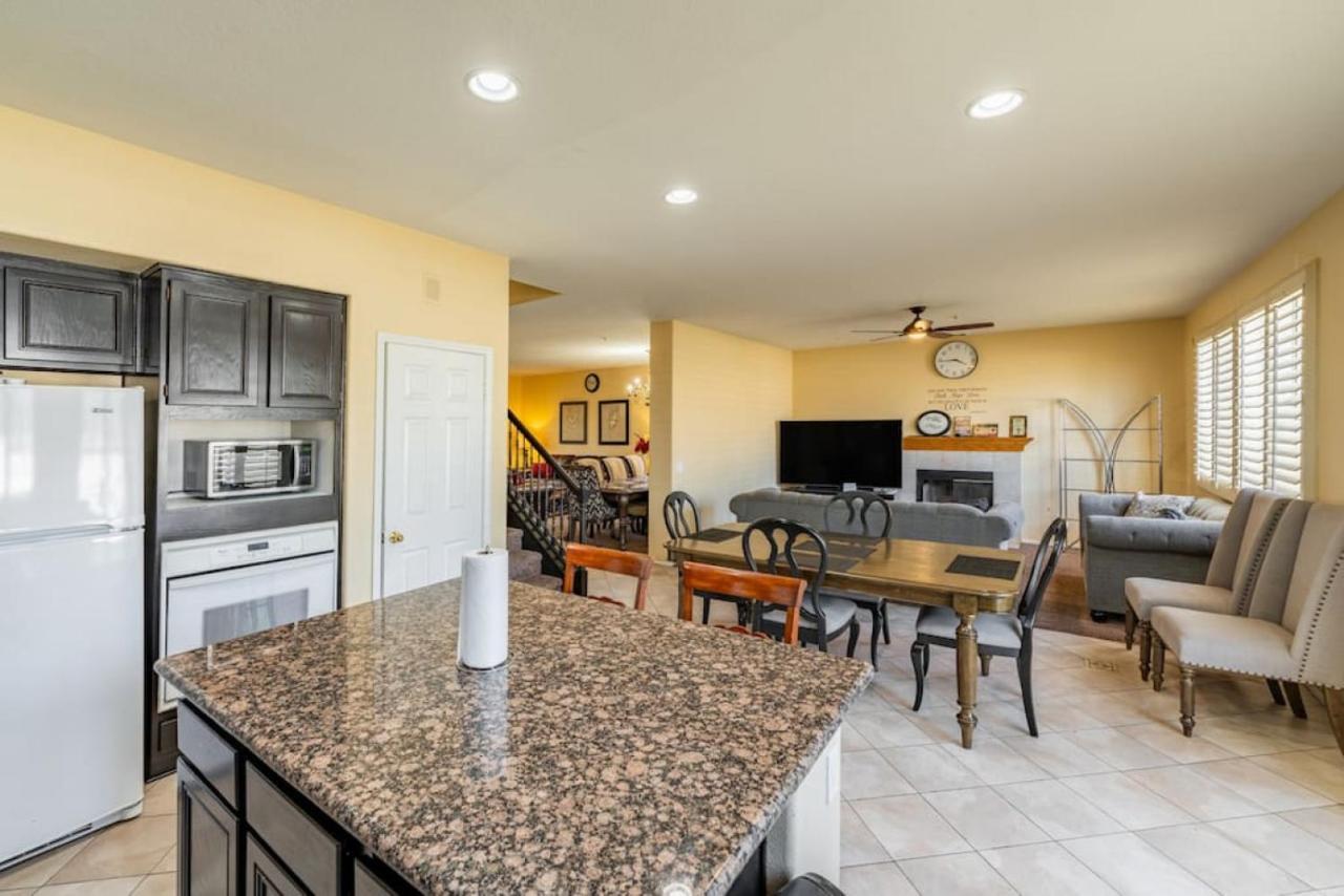 Family-Friendly 4Br Home - Spacious - Great Location Fontana Kültér fotó